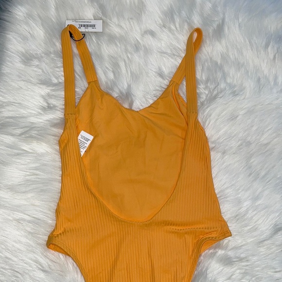 Vitamin A Leah One Piece Sz S - Picture 8 of 9